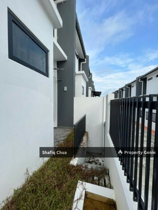 END LOT I NON BUMI I FACING SOUTH I 2 Storey Elmina Green, Elmina Shah Alam