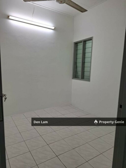 Cheras Awana Apartment for Sale !!