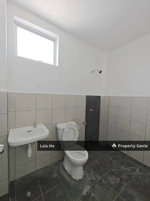 For Sale Double Storey Ayer Keroh Permai FREEHOLD 628k