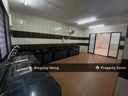 Taman Shukor, Bercham Selatan Double Storey Semi-Detached Simple Renovated