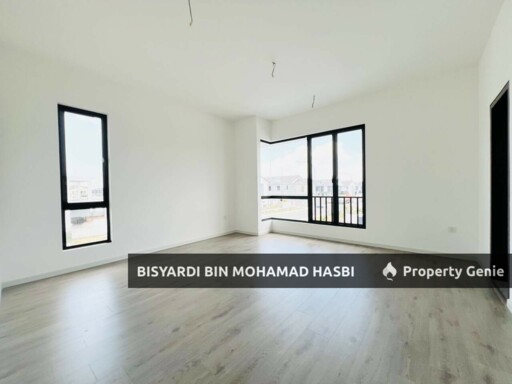 Corner Lot 2 Storey Terrace Nadira 2 Bandar Bukit Raja, Klang.
