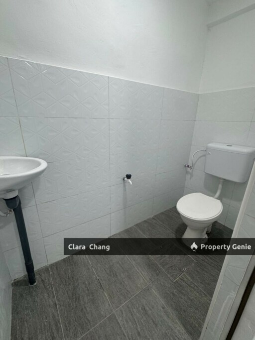 Taman Kluang Barat Fully Renovated Double Storey Low Cost House