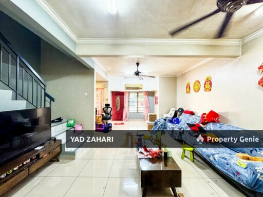 Desa Latania, Shah Alam | 2-Storey Terrace 4 Bedrooms | RM680K - Facing Open, Kitchen Extended & Gated Guarded