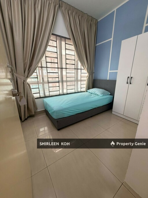 Male Room for Rent at Suriamas Suite @ Larkin JB