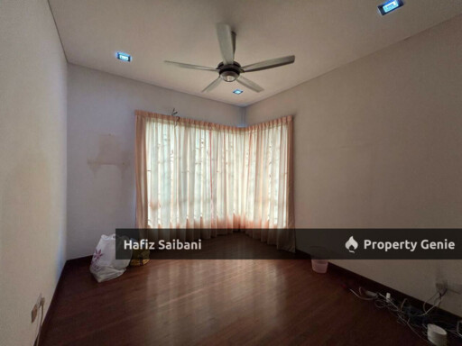 Banglo Kayangan Height 3 Storey For Sale
