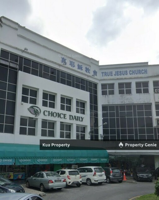 Big Size First Floor Intermediate Shoplot / Office For Rent! Located at Stutong