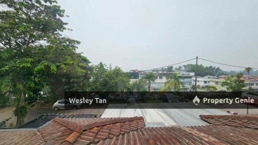 1.5 Corner Townhouse Cheng Freehold 3rooms Extra Parking No Face House