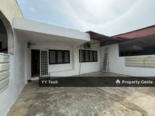 Ayer Keroh Height Single Storey Terrace