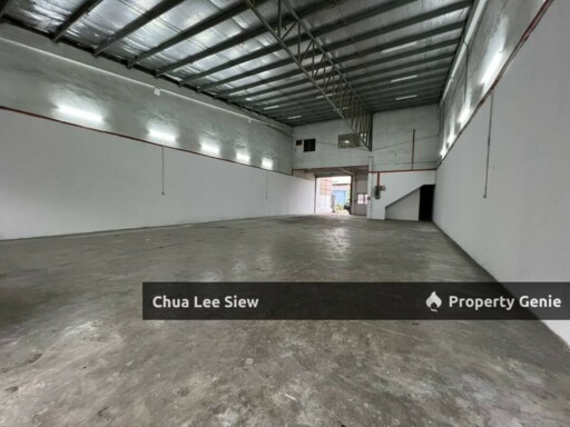 For RENT 🔔1.5 Storey Factory 📍Desa Cemerlang