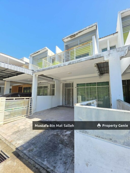 Double Storey Terrace @ Bandar Puteri Jaya, 1399 sqft Freehold