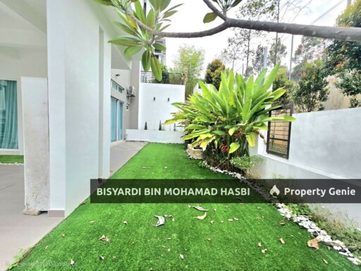 Corner Lot Renovated 3 Storey Terrace Superlink Tiara South, Setia Eco Hill, Semenyih.