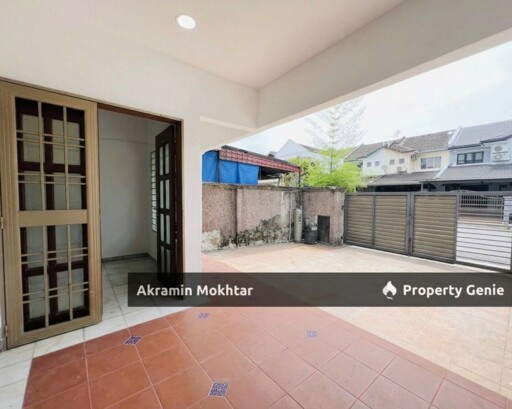 Freehold & Fully Renovated | 2 Storey Terrace Intermediate PU 10 @ Taman Puchong Utama, Puchong