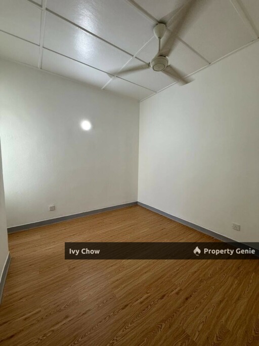 Taman Molek Single Storey Near Shop