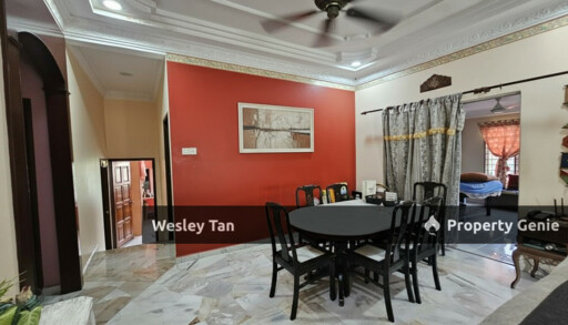 Single Storey SemiD Ayer Keroh Fully Extended 5rooms Extra Garden Area