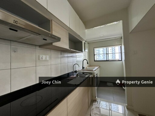 Senibong Cove-The WaterEdge Apartment, Low Density Setting