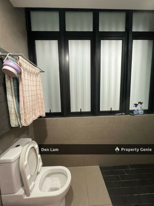 H2O Residences Ara Damansara 95% Furnished for sale !!