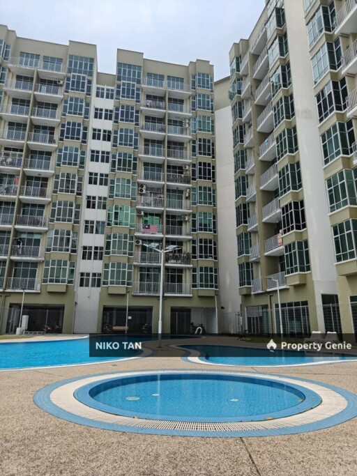 Saujana Plentong Apartment New Unit Near Taman Molek