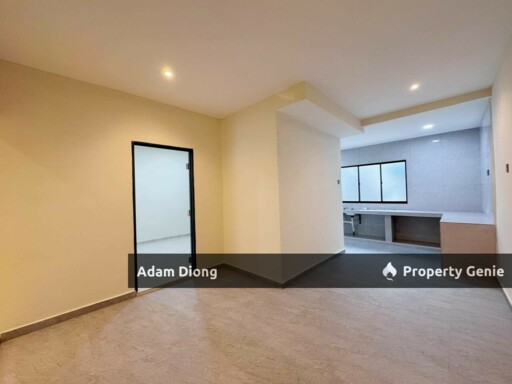 Jalan Danau Taman Desa Jaya