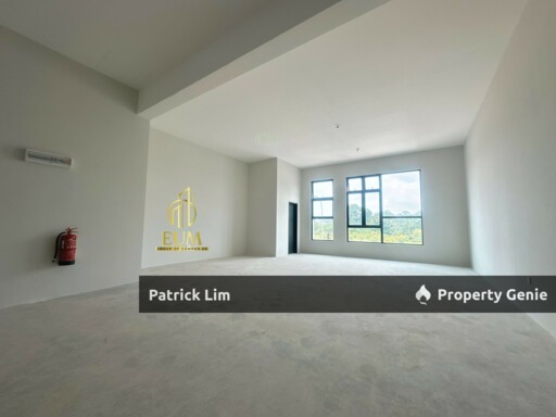 Ayer Molek / Molek Residence@Double-Storey Shop Lot For Rent