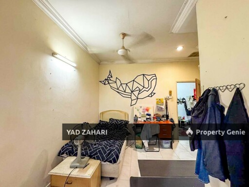 Seksyen 9, Shah Alam | 2-Storey Terrace 4 Bedrooms | RM650K - Facing Open, Spacious Porch & Extended Kitchen