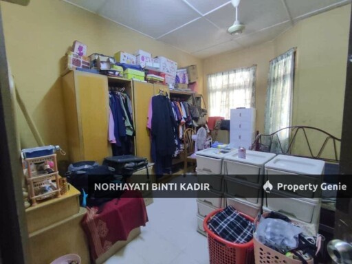 RUMAH TERES CORNER LOT UNTUK DIJUAL Indera Mahkota 14, Kuantan.