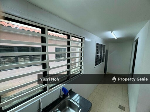 DOUBLE STOREY HOUSE  CANTING ALAM IMPIAN SEKSYEN 35 SHAH ALAM