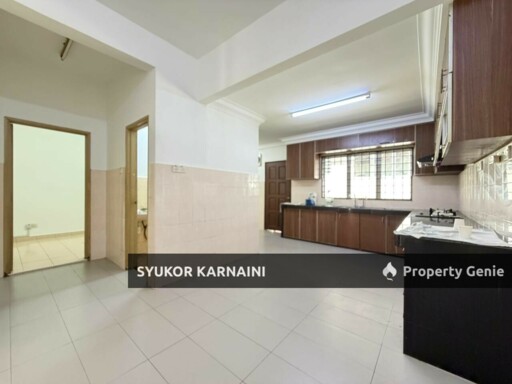 Double Storey Superlink Lorong Az Zaharah, Puncak Alam