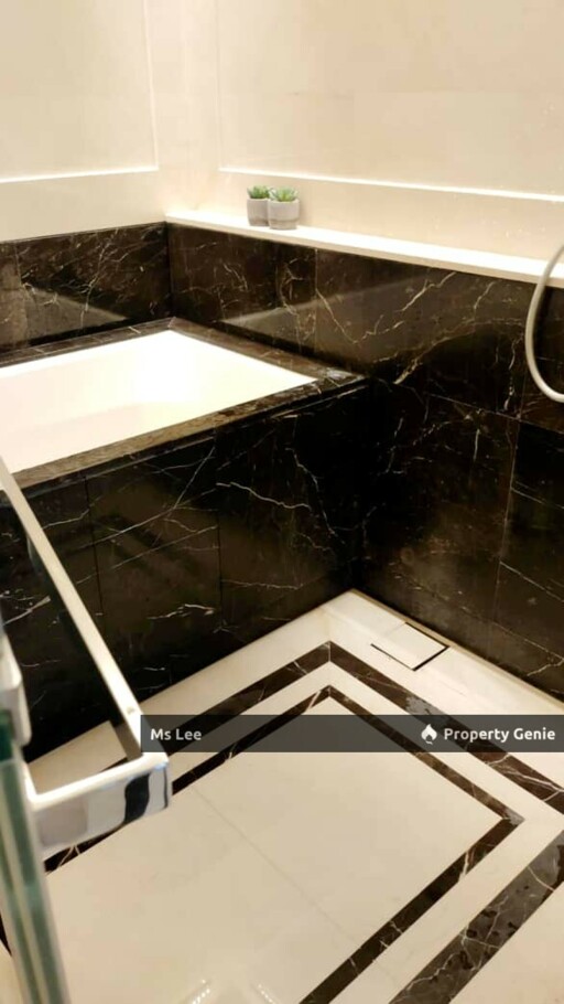 Pavilion Suites @ Bukit Bintang - Sale Below Bank Value Rm400k