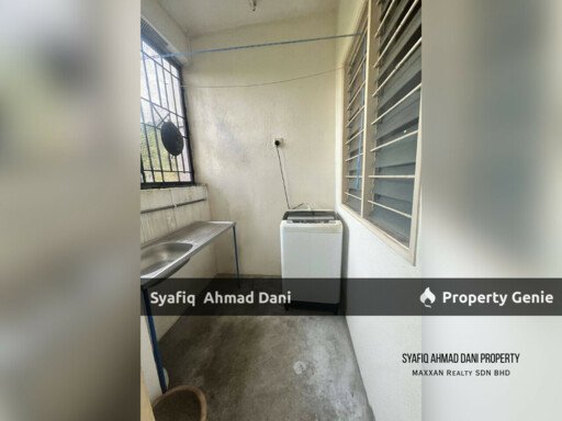 Sri Cempaka Apartment Freehold near LRT Puchong