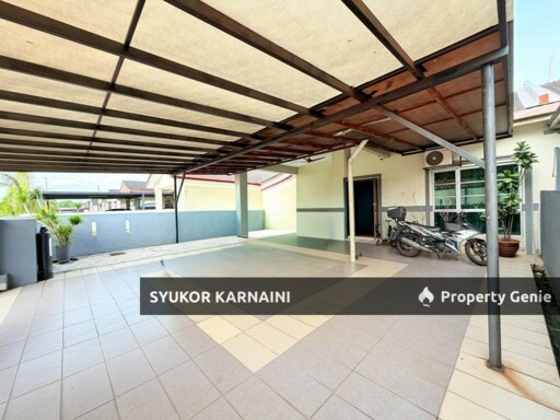 Semi-D Single Storey House, Taman Meru Harapan, Jalan Durian Belanda, Meru, Klang.