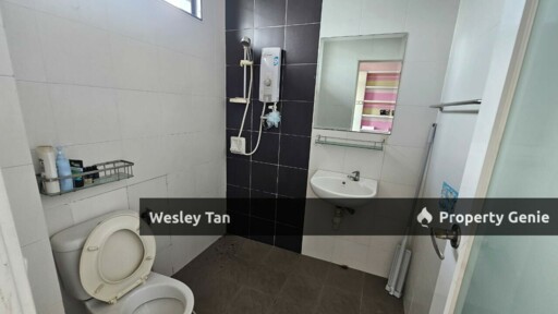 Fully Furnished & Fitted 2 Storey Semi D 40x103 Large 5 Rooms For Rent