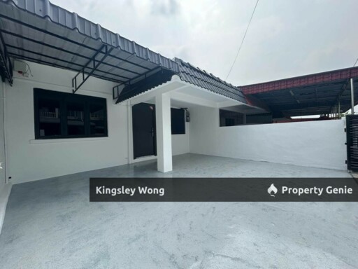 Bercham Single Storey Terrace House Near Chinese Area