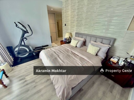 Freehold, Fully Renovated, Partially Furnished & 1 Parking | Robson Condominium Seputeh Kuala Lumpur .