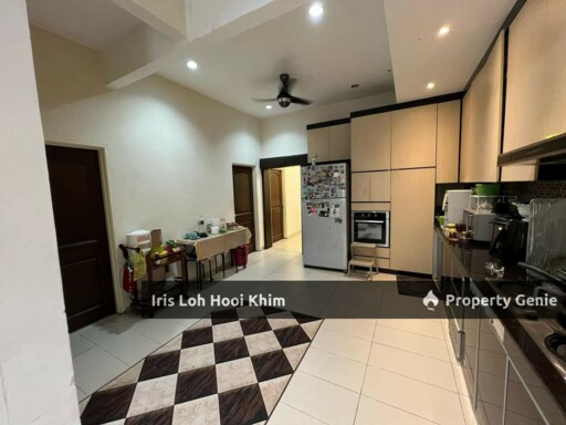 Taman Mount Austin Single Storey Terrace House Corner For Sale