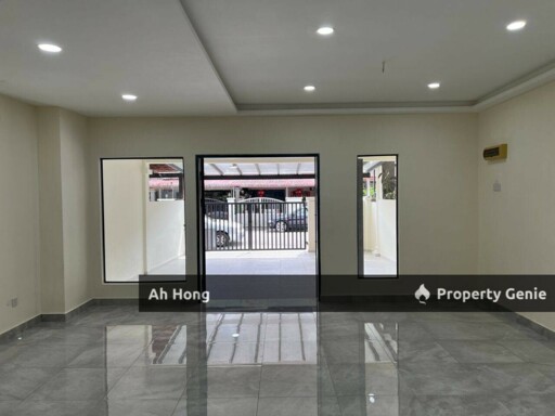Kangkar Pulai / Pulai Indah / Double Storey / Fully Renovated / Freehold