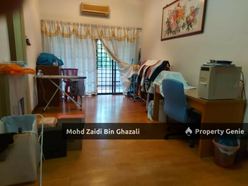 Corner Double Storey Terrace at Bukit Jelutong, Selangor
