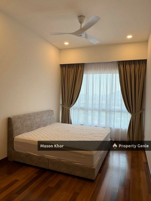 CODRINGTON RESIDENCE MIDDLE FLOOR SEAVIEW 1407sf FULLY RENO & FURNISHED GEORGETOWN