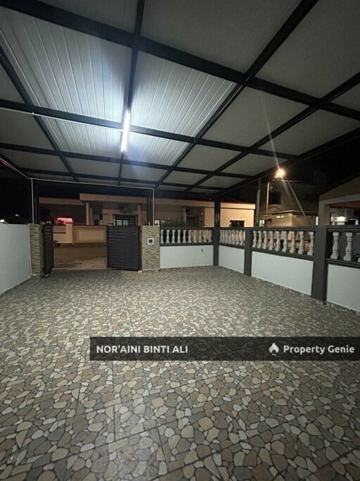 1 UNIT TERES SETINGKAT (END LOT) KG JAWA  KUANTAN PAHANG (FULL RENOVATED) PARTIAL FURNISHED.