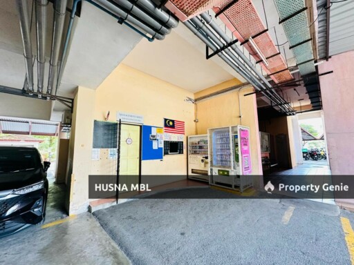 Apartment Corner Lot Renovated Desaminium Flora Seri Kembangan | 3 Bilik | Berhampiran MRT & UPM
