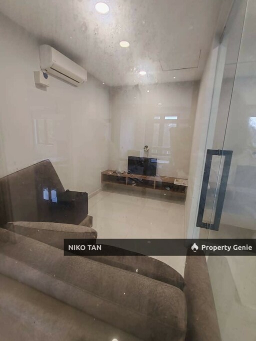 Jalan EJ 2sty Corner Lot For Rent