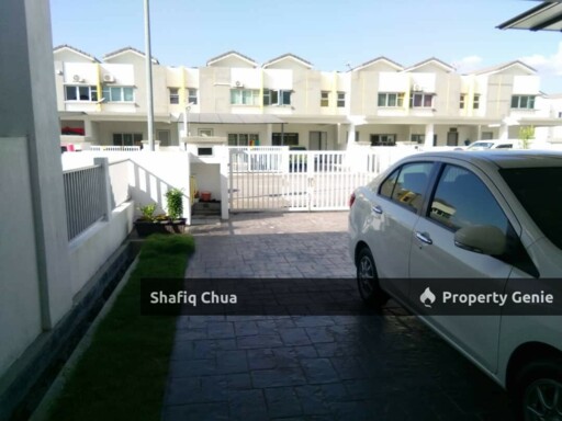 Fully Renovated & Extended 2 Storey Terrace Cherry Hillpark Puncak Alam