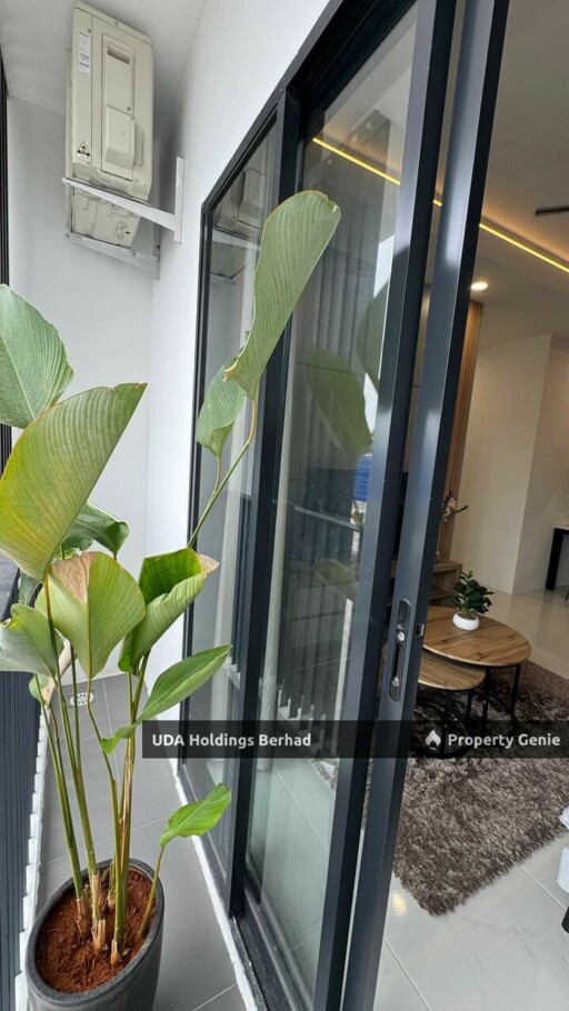 Neu Pendington | Kuching, Sarawak For Sales