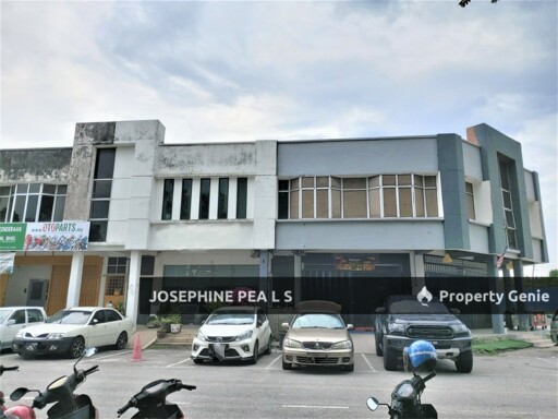 Semi-D Factory for Sale: Prime Location in Taman Perindustrial Puchong
