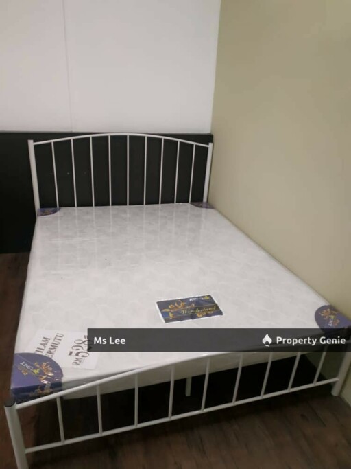 Room 205 RM 750 @ 2 Storey Shop Hotel,Chow Kit -near LRT/HKL/IJN -Ready 15/12