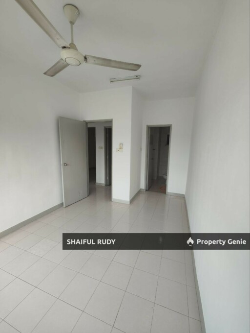 WANT TO SELL. PARK AVENUE CONDOMINIUM DAMANSARA DAMAI