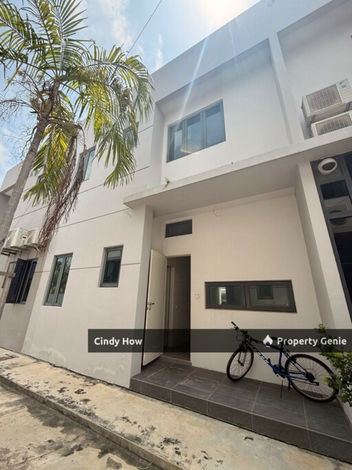 8 Residence Superlink For Sale