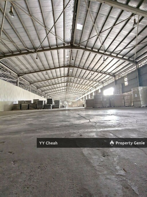 Semi-Detached Factory (Corner Lot) For Rent  Kawasan Perindustrian Pengkalan, Ipoh 1 Acre with CCC