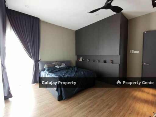 2 Storey Freehold Bungalow At Paya Emas Cheng For Sales