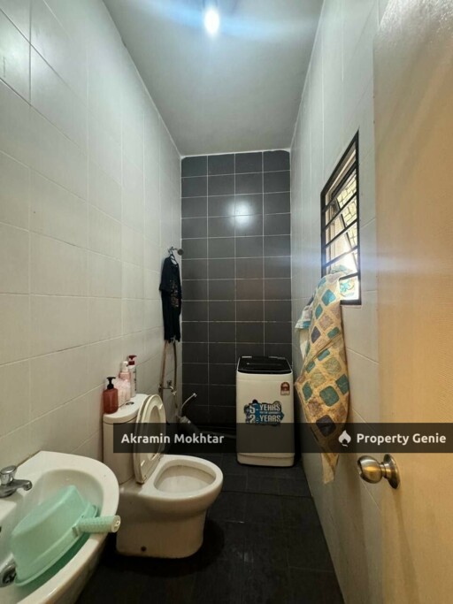 Double Storey Terrace Intermediate Pulau Angsa U10, Shah Alam