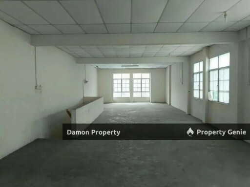 klebang Utama Double Storey Main Road Shop Sewa